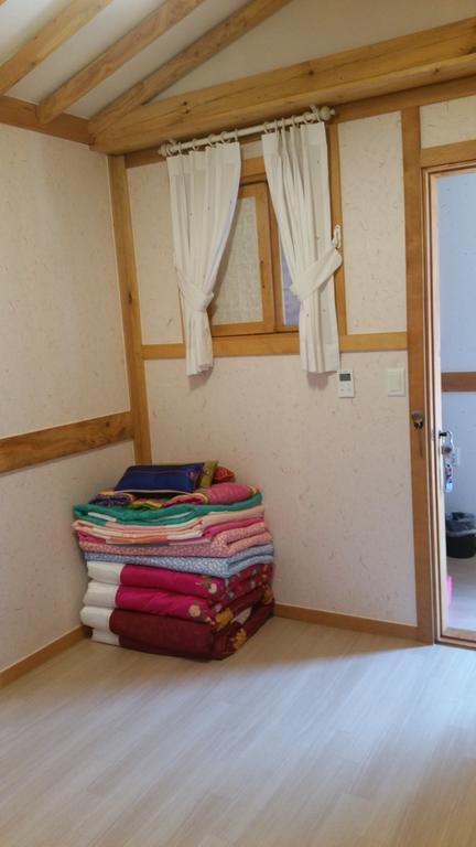 Jeongga Hanok Csondzsu Kültér fotó