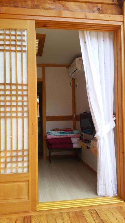 Jeongga Hanok Csondzsu Kültér fotó